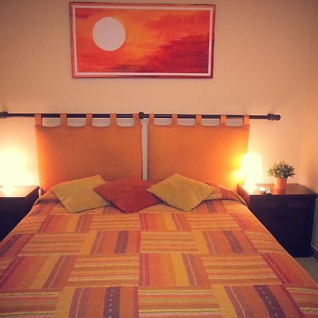 B&B Sunflower Κατάνια Δωμάτιο φωτογραφία